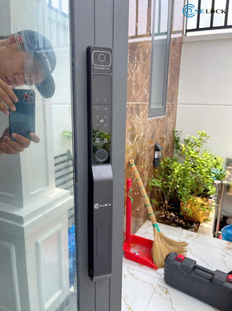 Khóa cửa nhận dạng khuôn mặt Lạng Sơn - Lắp cho cửa nhôm