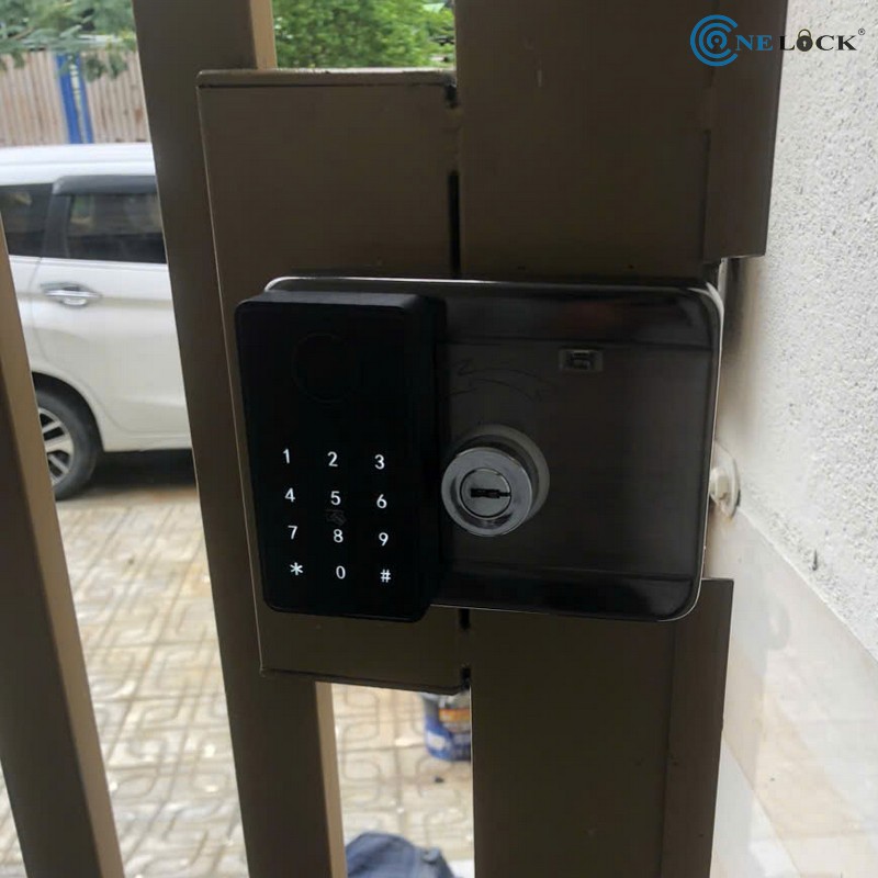 Khóa vân tay 2 mặt An Giang - Lắp cho cửa cổng sắt