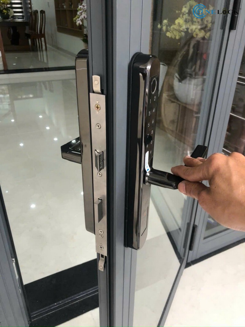 Khóa vân tay chống nước Lạng Sơn - Lắp cho cửa nhôm Xingfa